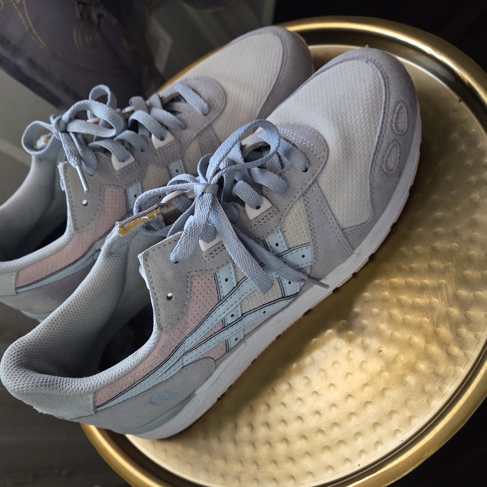 Asics Women's Light Blue Sneakers